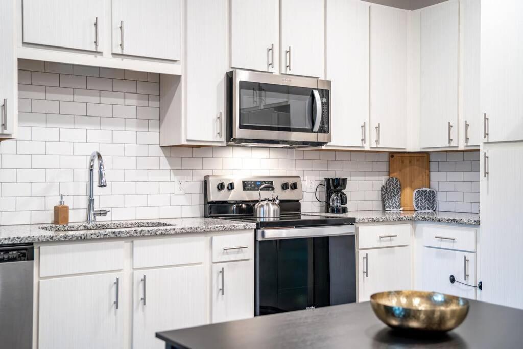 Complete Apartment ,10 Min To Parks Pets Allowed, Resort-Style Amenities Orlando Kültér fotó